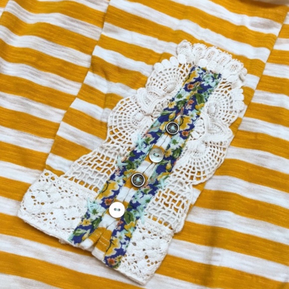 Little yellow button top stripe sleeve embroidered - Picture 3 of 8